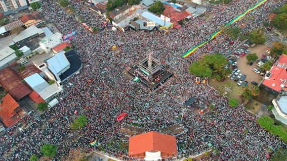 LA LUCHA DE SANTA CRUZ